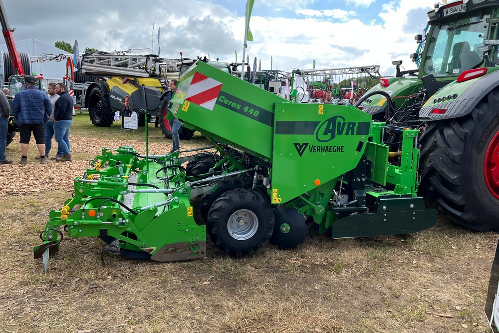 L’ensemble Power Harrow - Ceres 440 a l’avantage d’être plus compact que les combinaisons avec fraise.