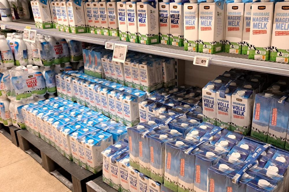 plus de 95 % des achats de produits laitiers se réalisent en grandes surfaces.