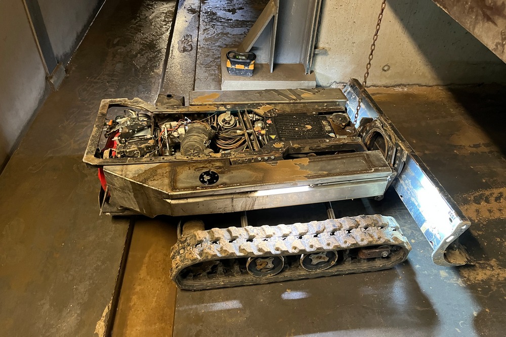 Sur ce robot, tout est fait maison, même le train de chenilles.