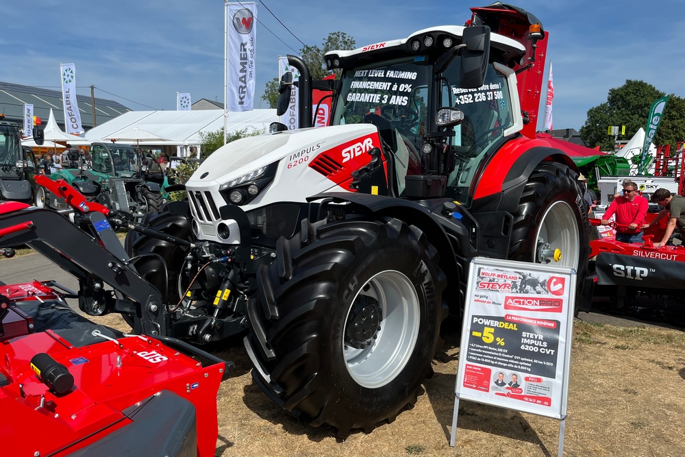 Les nouveaux tracteurs du groupe CNH étaient présents : New Holland T7 SWB, Case IH Puma et Steyr Impuls.