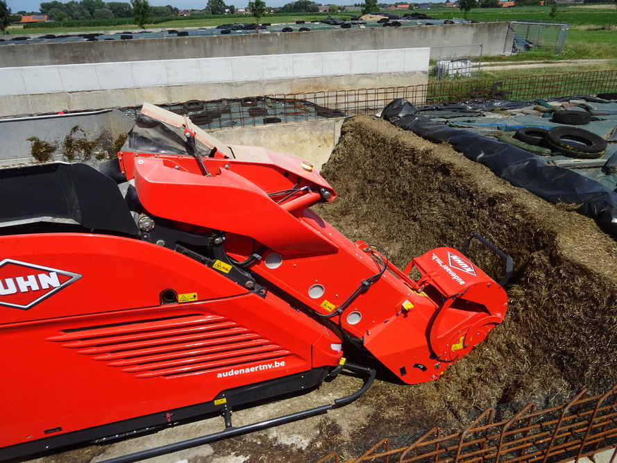 La machine de la famille D’Hallewin-Deraedt totalise déjà plus de 600 heures de fonctionnement et a distribué plus de 100 tonnes de rations mélangées.