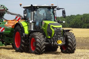 Claas lance le nouvel Arion Série 5 Cmatic avec trois modèles : Arion 5.140 cmatic, Arion 5.160 cmatic et Arion 5.180 Cmatic.