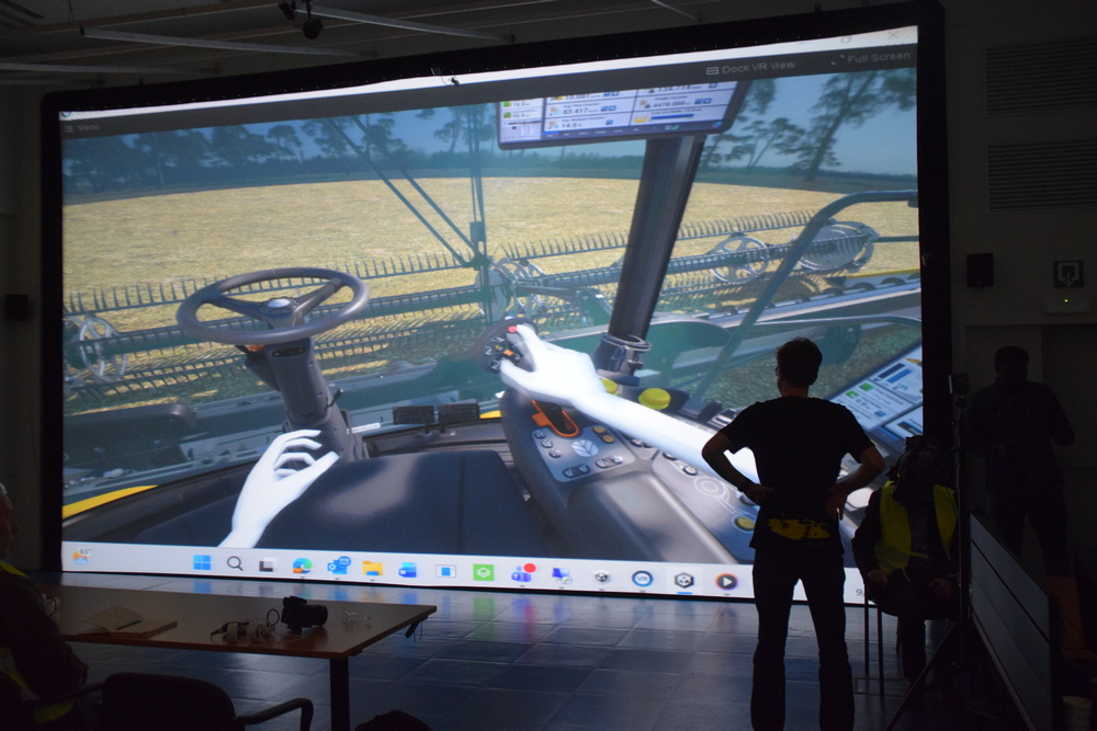 Dans la VR-room, les clients peuvent également donner leur avis sur les prototypes.