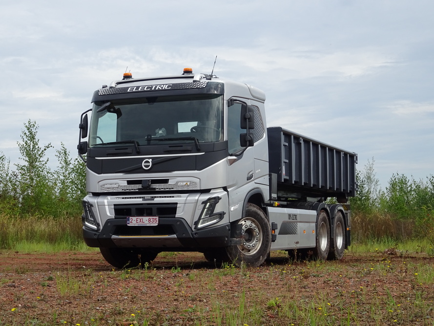 Les visiteurs dotés d’un permis de conduire C pourront prendre le volant de plusieurs camions.