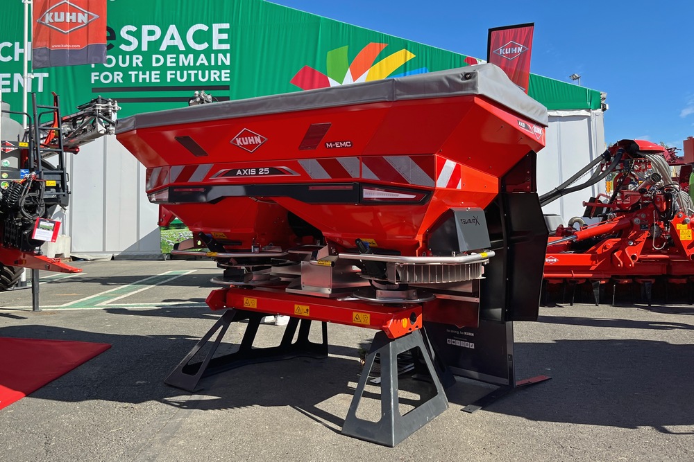 Kuhn fait évoluer sa gamme de distributeurs avec le nouvel Axis 25